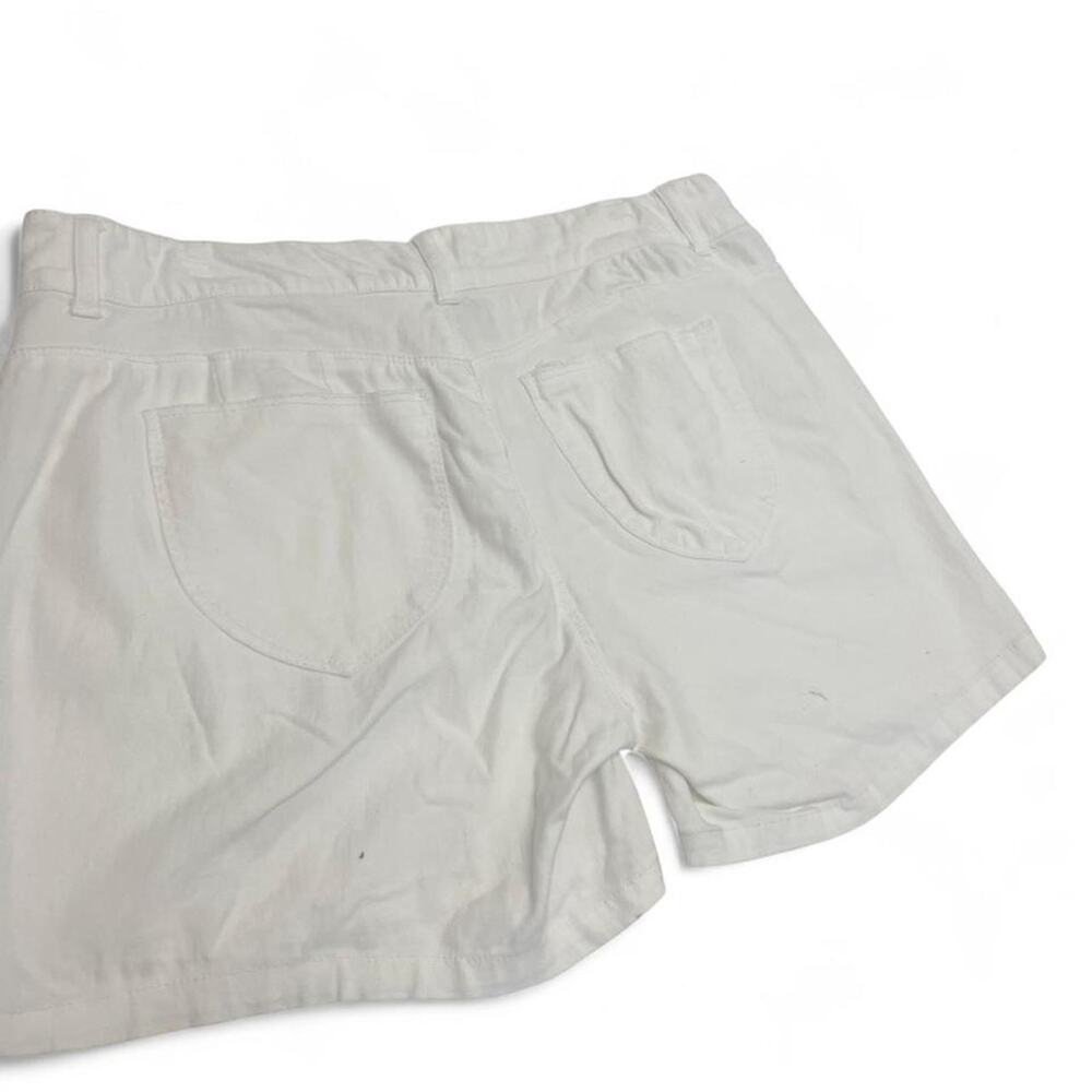 White high waisted shorts